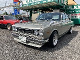 日産 スカイライン4ドア(9枚目)