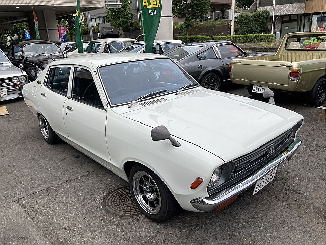 日産 サニー4ドア 1200DX(3291936889) | 車探しなら中古車・新車の専門 