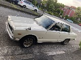 日産 スカイライン4ドア(9枚目)