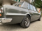 日産 スカイライン4ドア(4枚目)