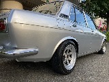 日産 ブルーバード4ドア(4枚目)
