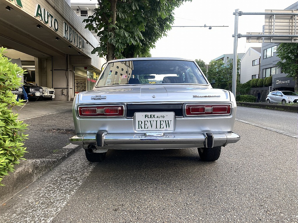 日産 ブルーバード4ドア(6枚目)