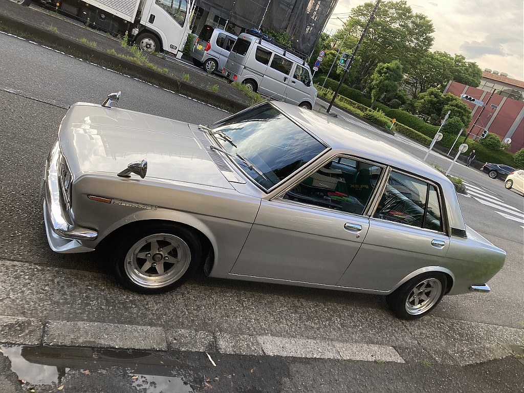 日産 ブルーバード4ドア(9枚目)