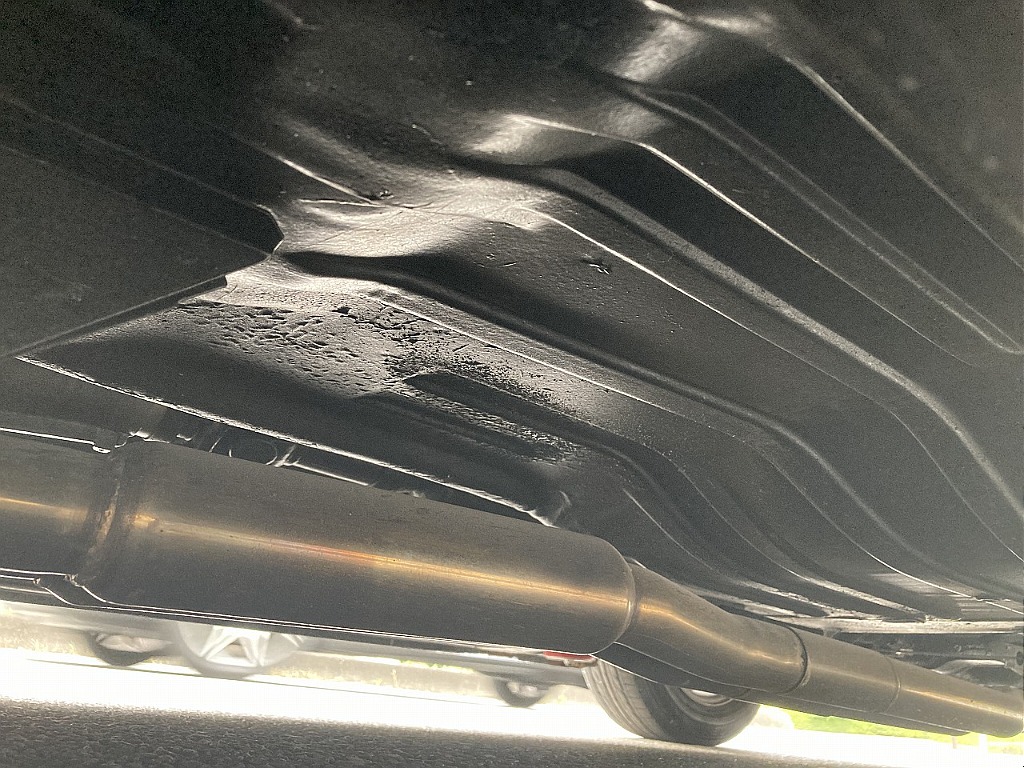 日産 スカイライン4ドア(18枚目)