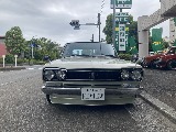 日産 スカイライン4ドア(2枚目)
