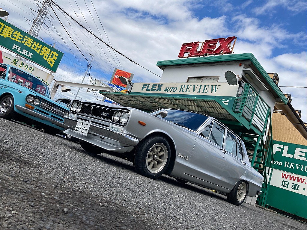 日産 スカイライン4ドア(10枚目)