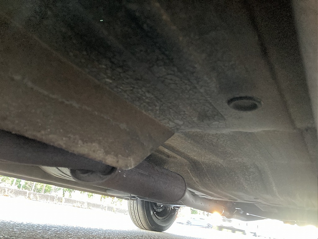 日産 スカイライン4ドア(18枚目)