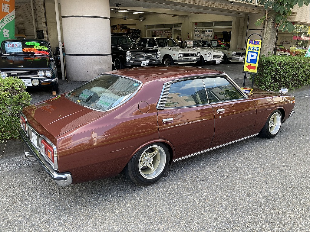 日産 ローレル4ドアHT(5枚目)