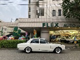 日産 スカイライン4ドア(18枚目)