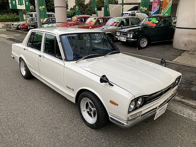 スカイライン4ドア 45’GT-R仕様