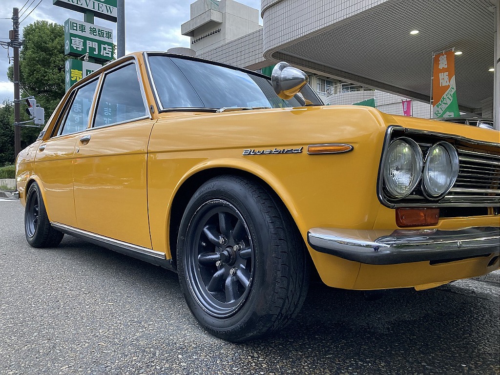 日産 ブルーバード4ドア(3枚目)