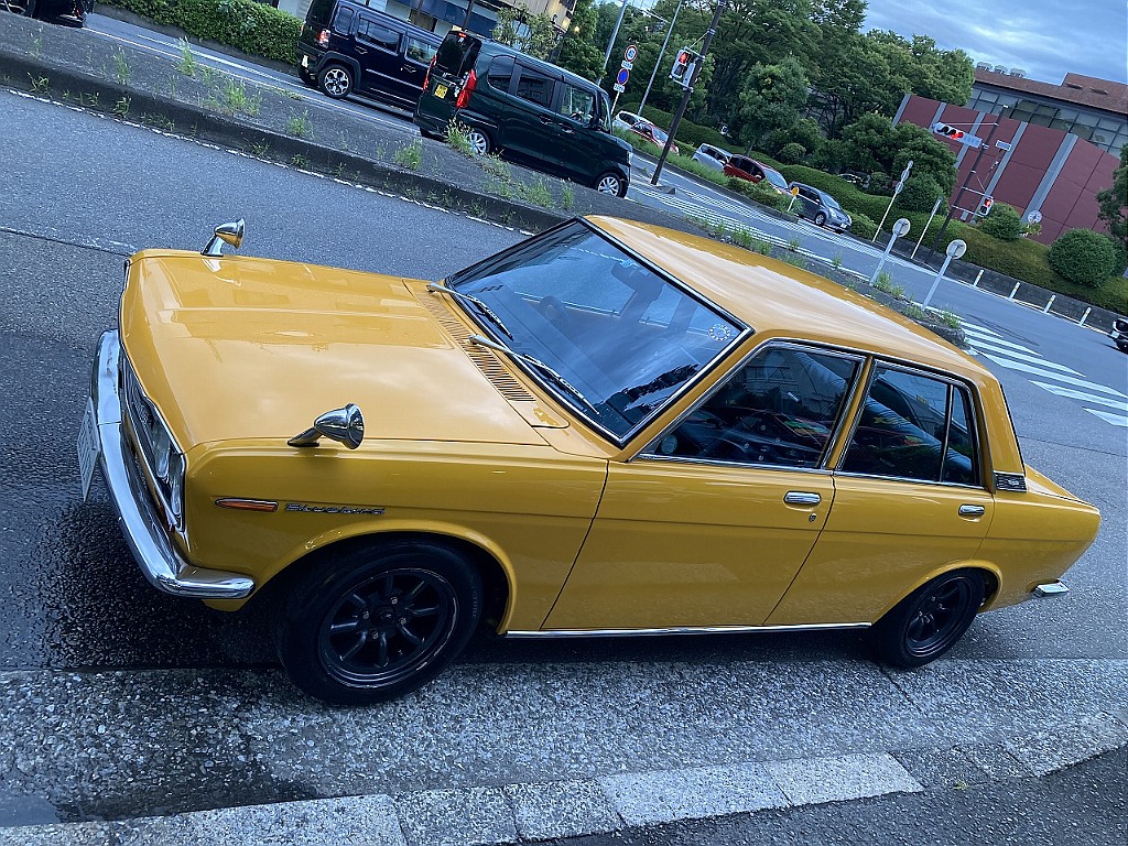 日産 ブルーバード4ドア(9枚目)