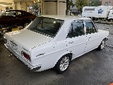 日産 サニー4ドアセダン(5枚目)