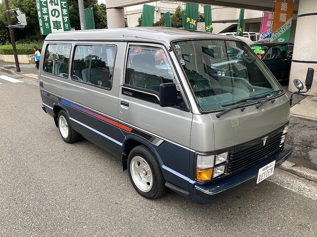 トヨタ ハイエースワゴン(1枚目)