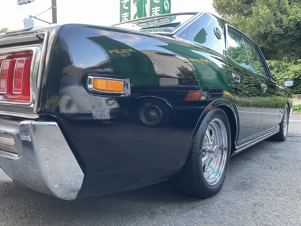 日産 セドリック4ドアHT(4枚目)