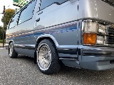 トヨタ ハイエースワゴン(3枚目)