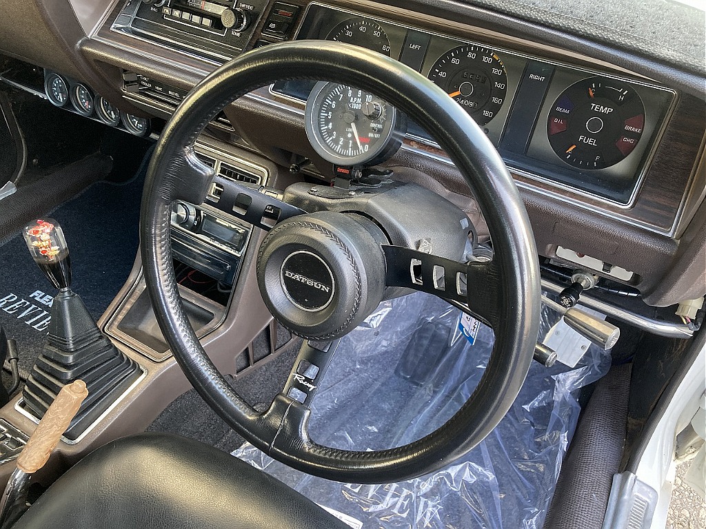 日産 ローレル2ドアHT(13枚目)