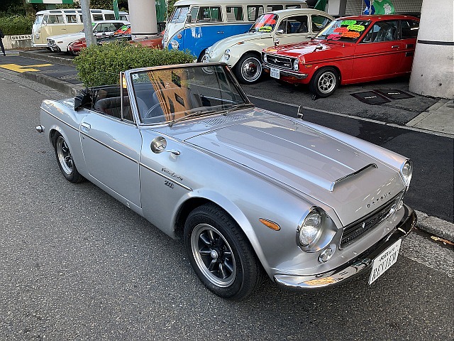 フェアレディ SR311