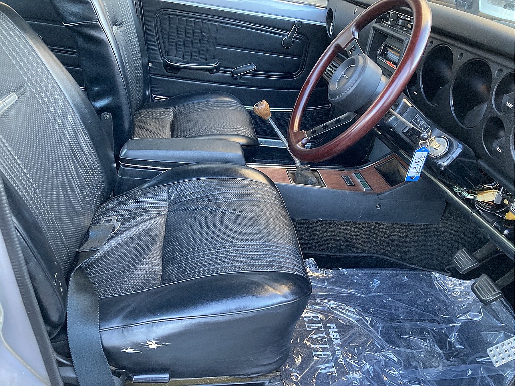 日産 ブルーバード4ドア(14枚目)