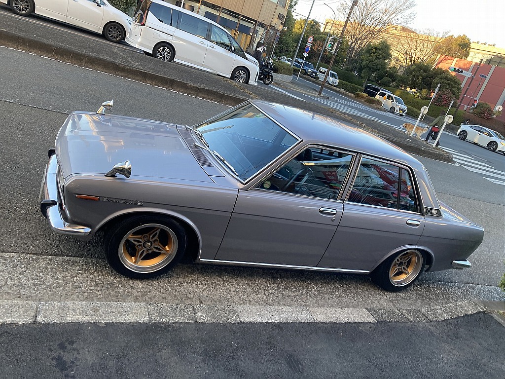 日産 ブルーバード4ドア(9枚目)