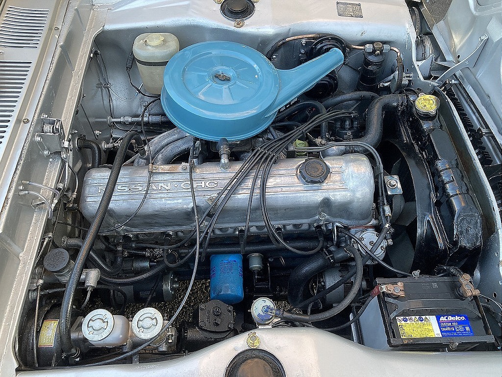 日産 スカイライン4ドア(11枚目)