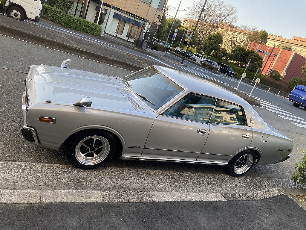 日産 セドリック４ドアHT(9枚目)