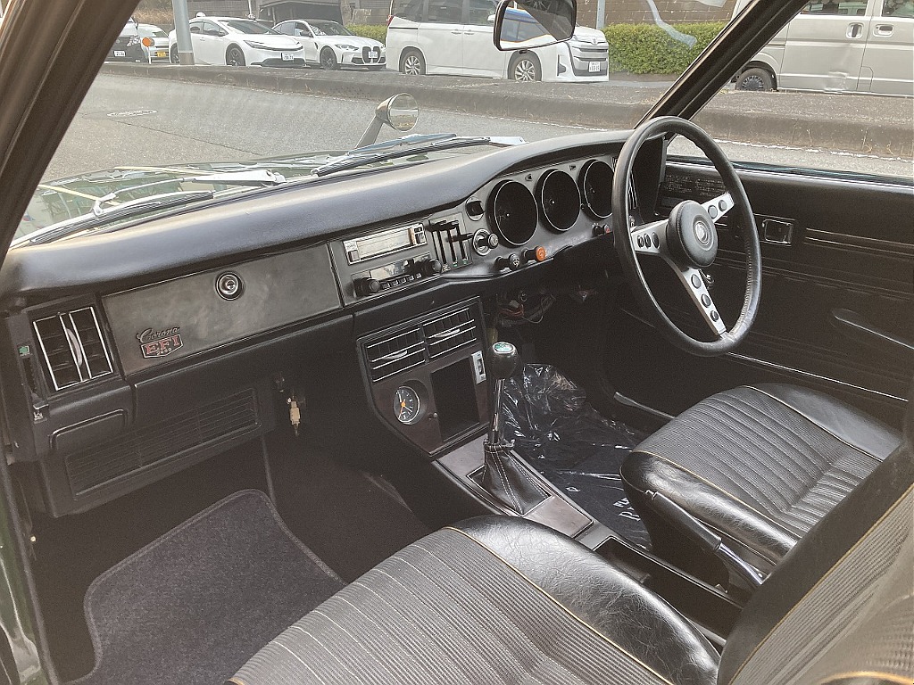 トヨタ コロナ2ドアHT(17枚目)