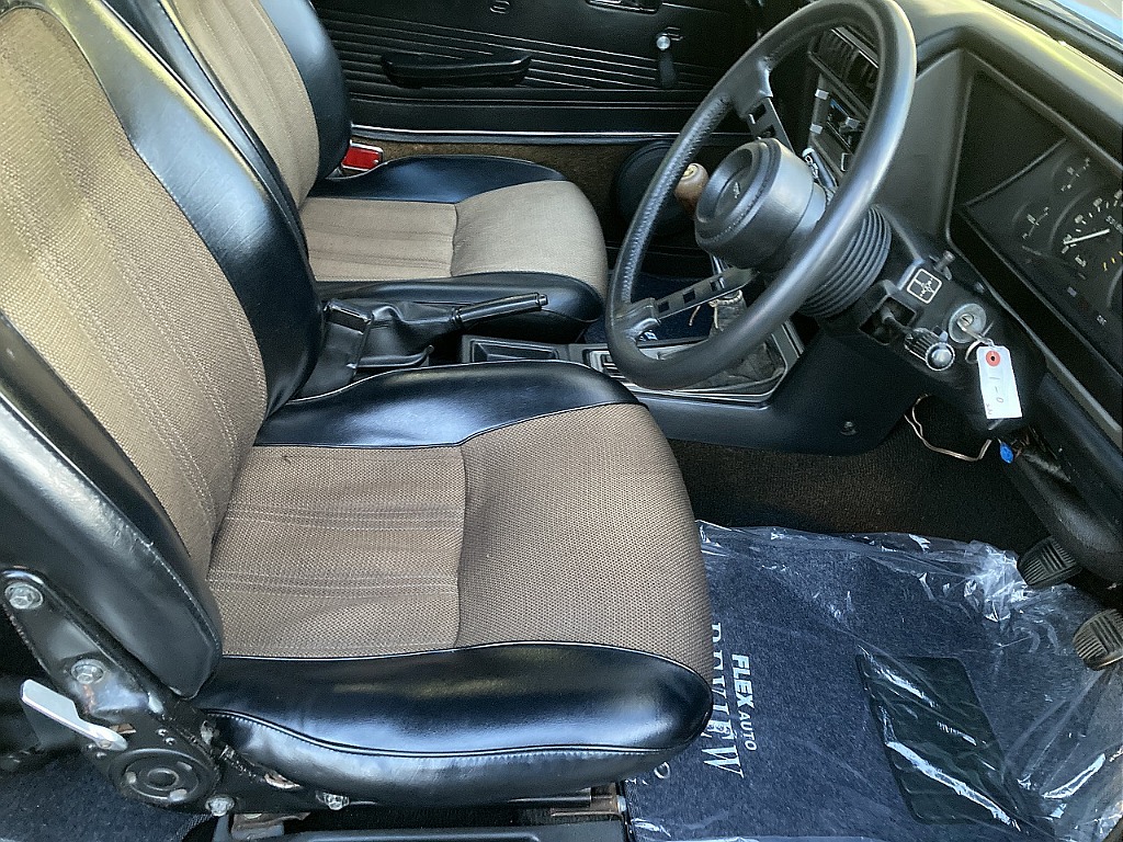 トヨタ カリーナ2ドアHT(13枚目)