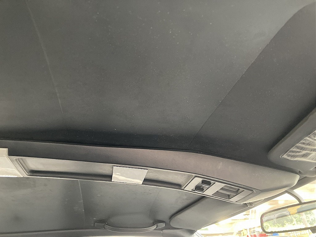 日産 スカイライン4ドア(15枚目)