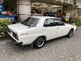 日産 スカイライン4ドア(5枚目)