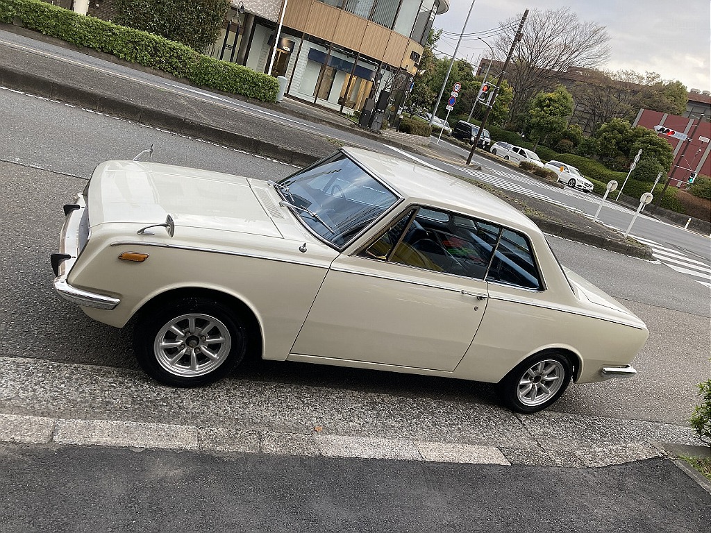 トヨタ コロナ2ドアHT(9枚目)