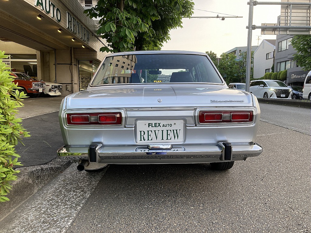 日産 ブルーバード4ドア(6枚目)