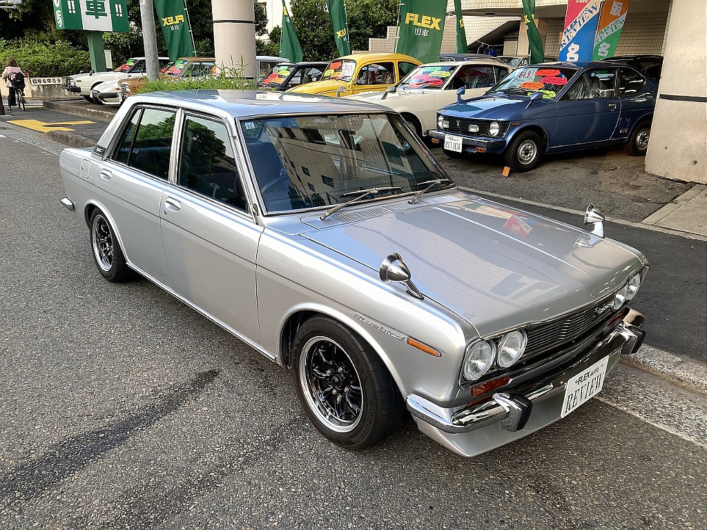日産 ブルーバード4ドア(1枚目)
