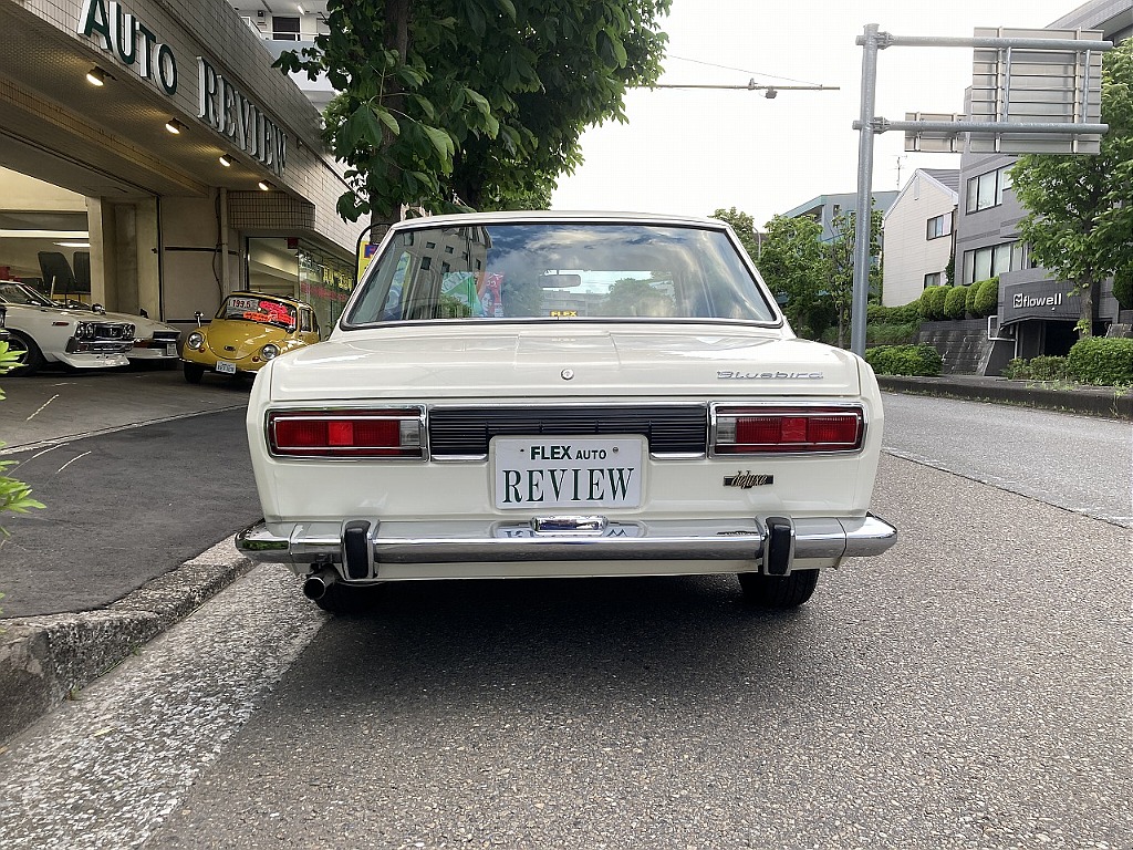 日産 ブルーバード4ドア(6枚目)