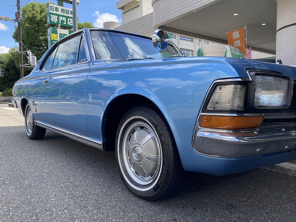 トヨタ クラウン2ドアHT(3枚目)