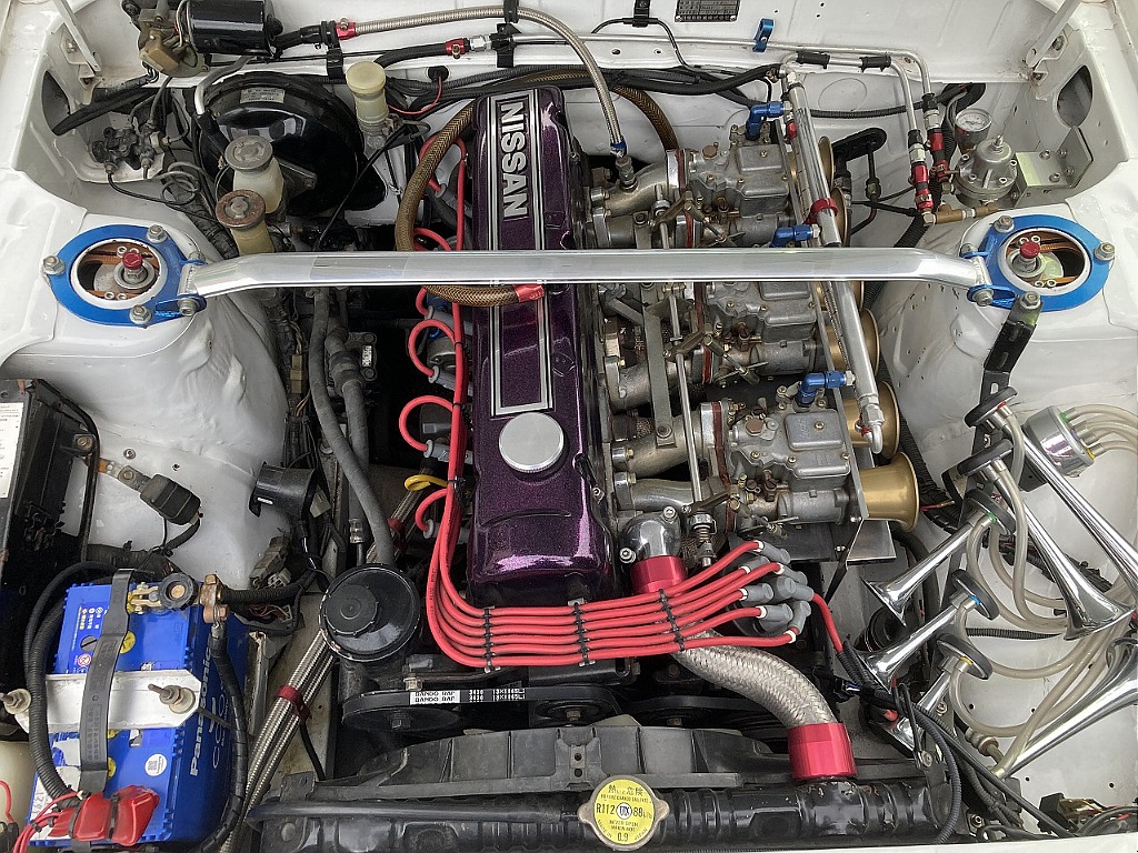 日産 ローレル4ドアHT(11枚目)