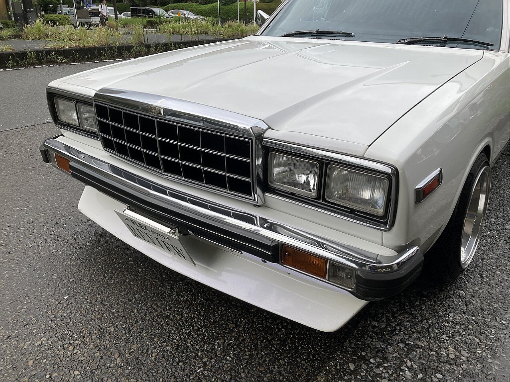 日産 ローレル4ドアHT(10枚目)