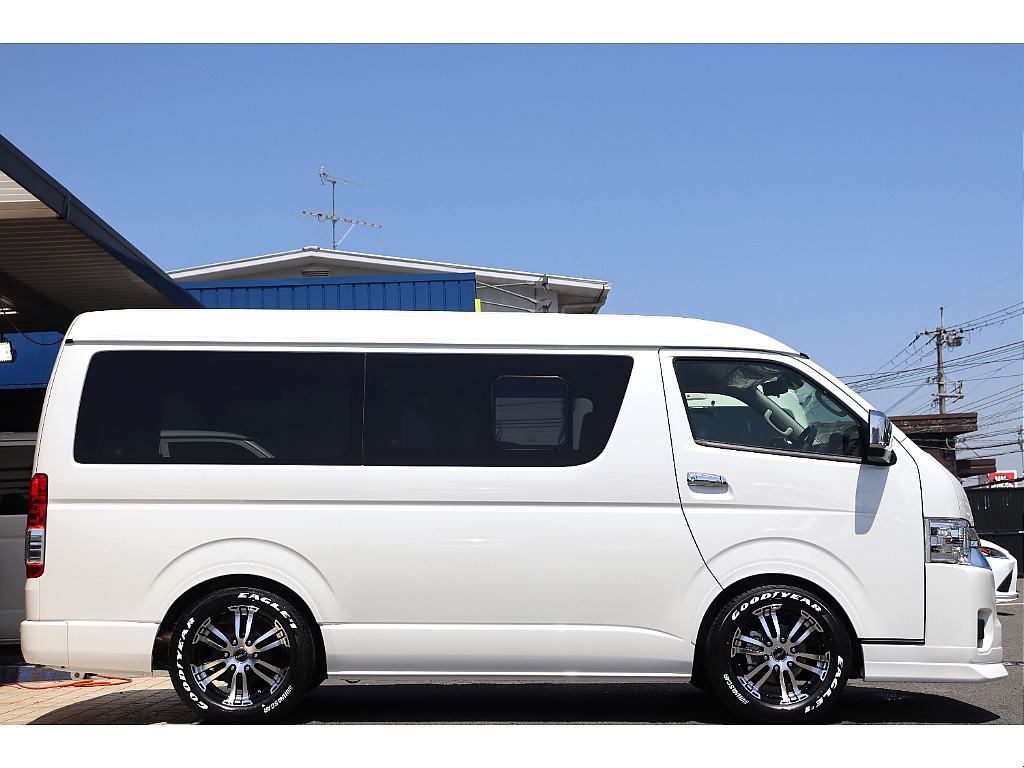 ハイエース 2.7 GL ロング ミドルルーフ入庫しました♪