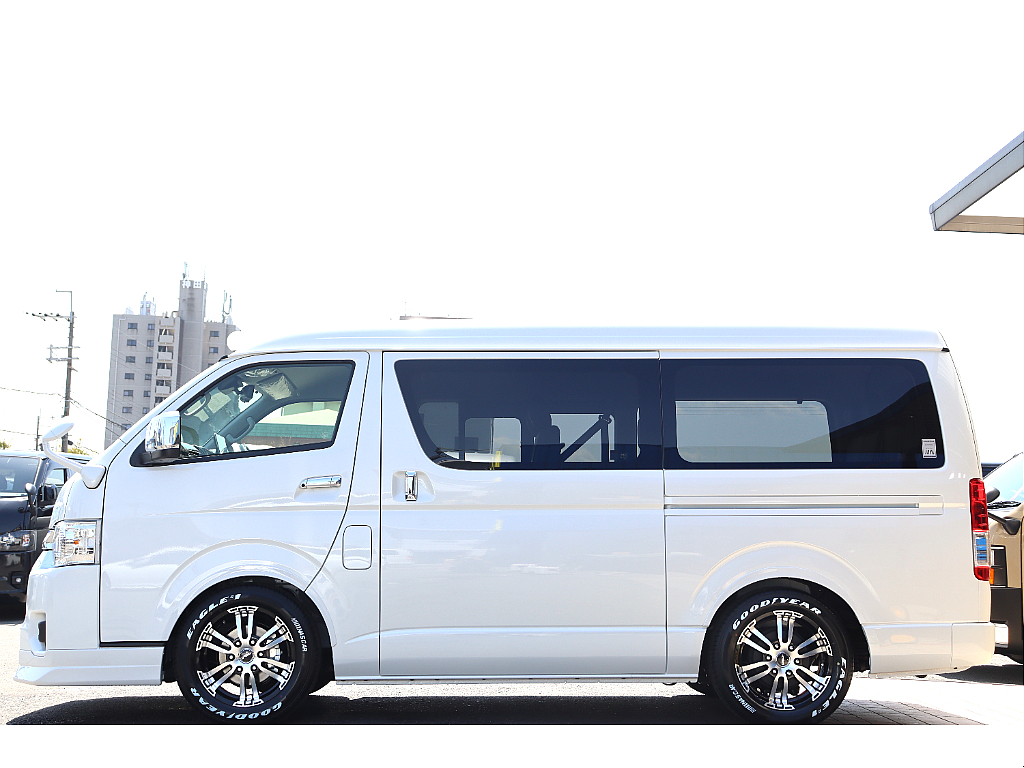 ハイエース 2.7 GL ロング ミドルルーフ入庫しました♪