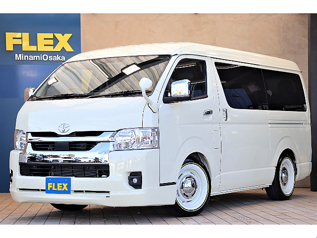新車ハイエースワゴン　ガソリン2WD♪特設カラーライトイエロー♪カロッツェリア製9インチフローティングナビ付き♪フラットシートアレンジ♪