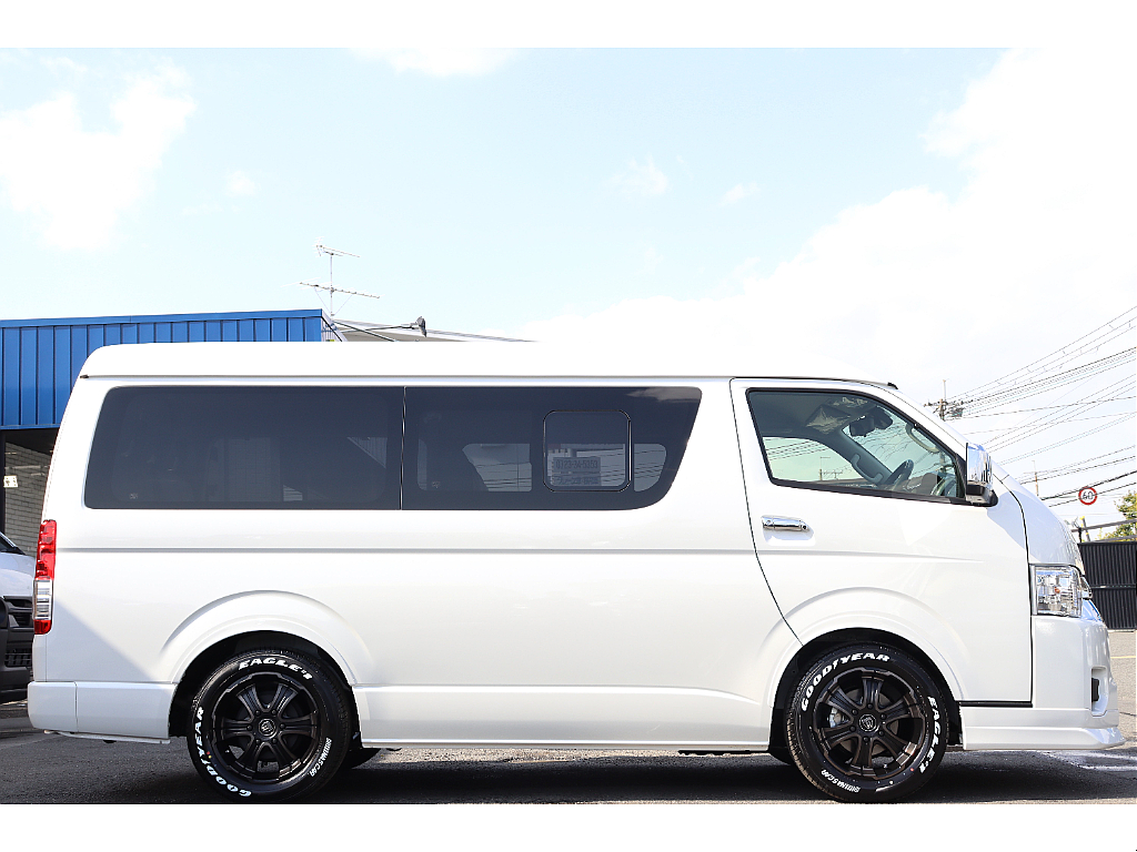 ハイエース 2.7 GL ロング ミドルルーフ入庫しました♪