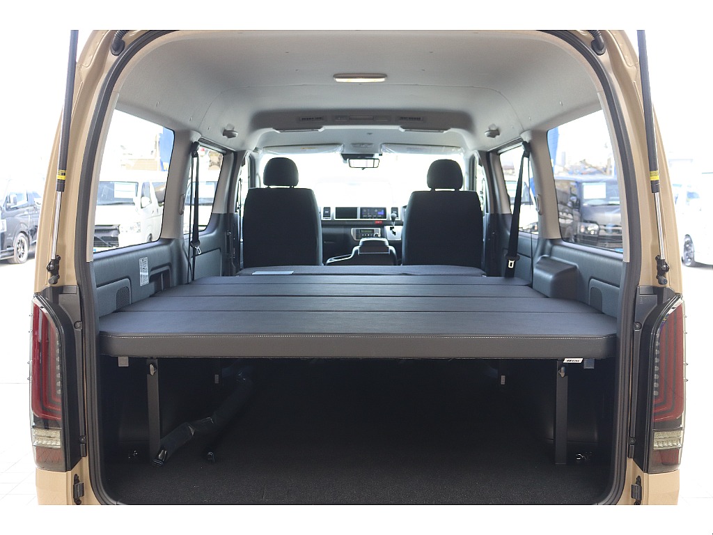 トヨタ ハイエースバン(34枚目)