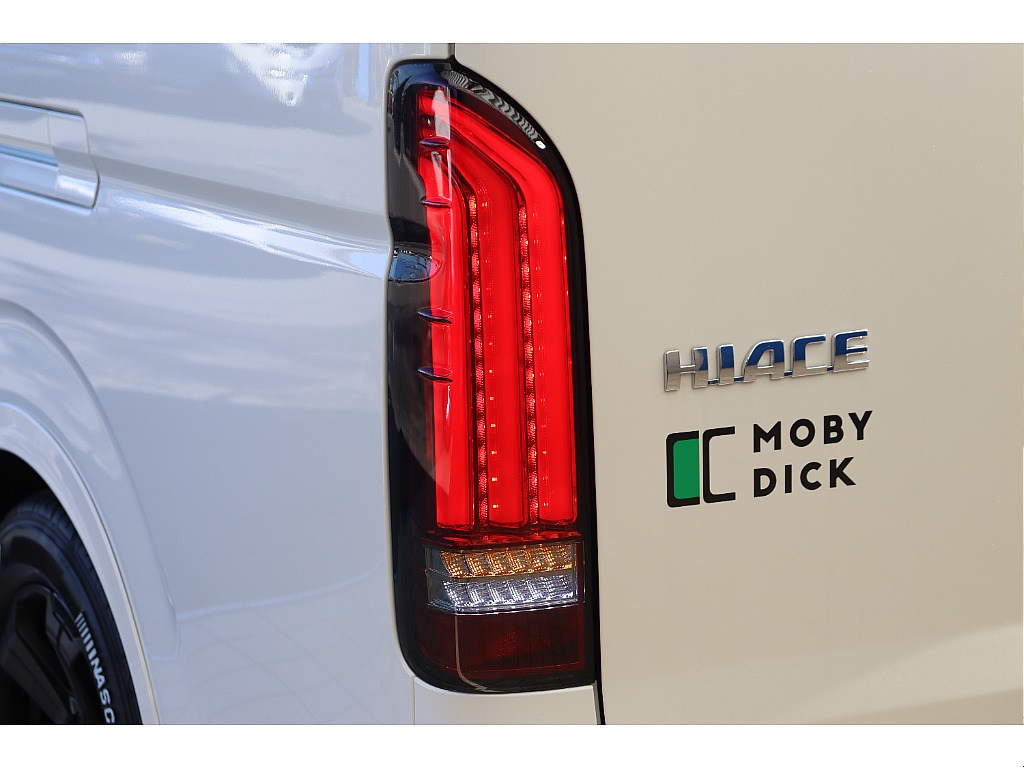 トヨタ ハイエースコミューター(50枚目)