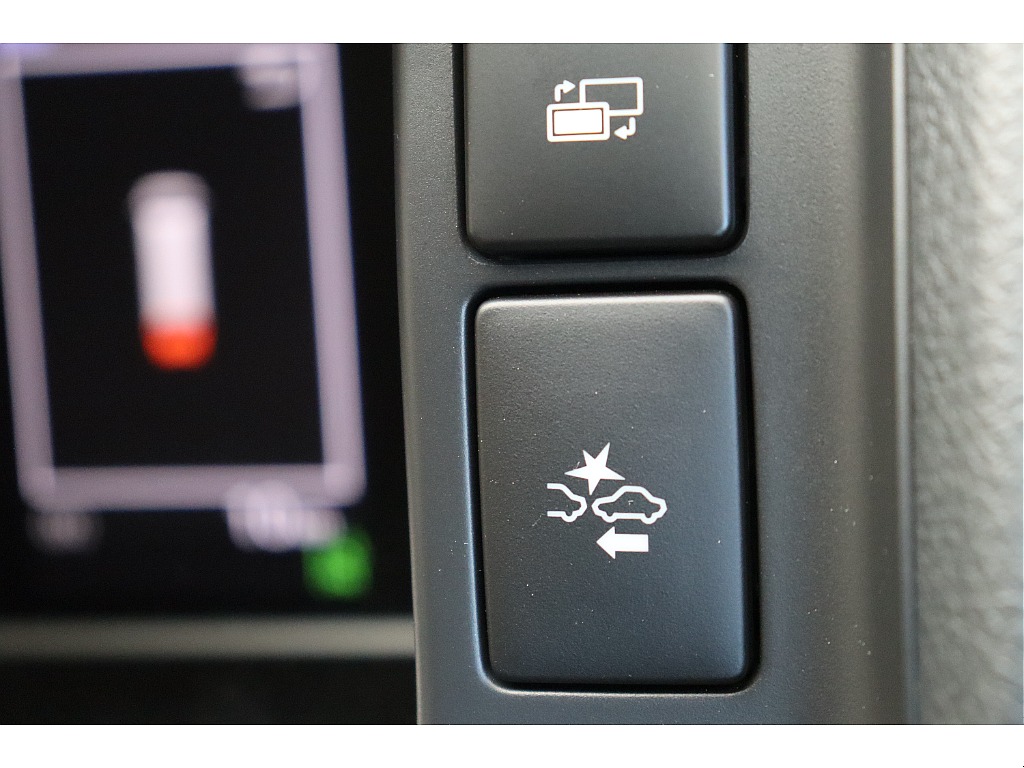 トヨタ ハイエースコミューター(54枚目)