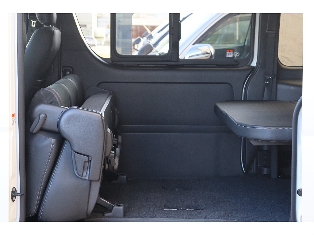 トヨタ ハイエースバン(41枚目)