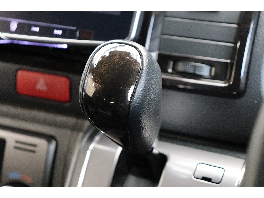 トヨタ ハイエースバン(44枚目)