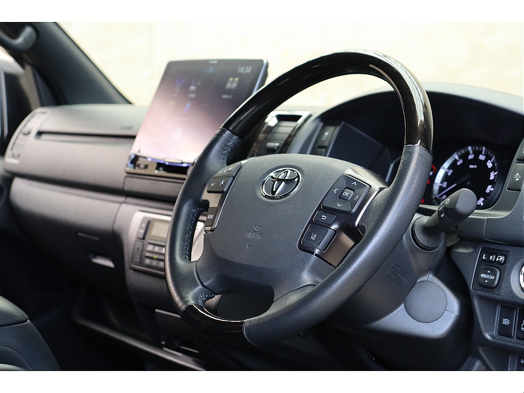 トヨタ ハイエースバン(53枚目)