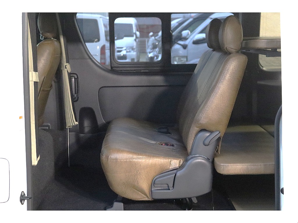 トヨタ ハイエースバン(43枚目)