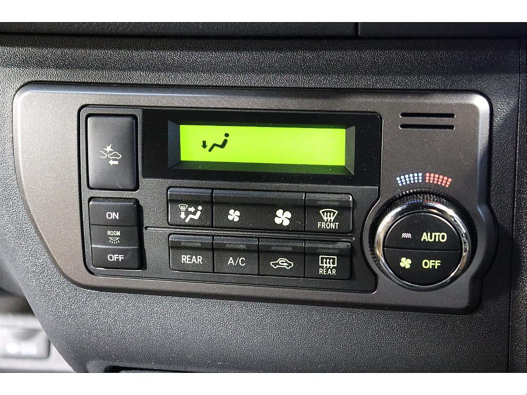 トヨタ ハイエースバン(44枚目)