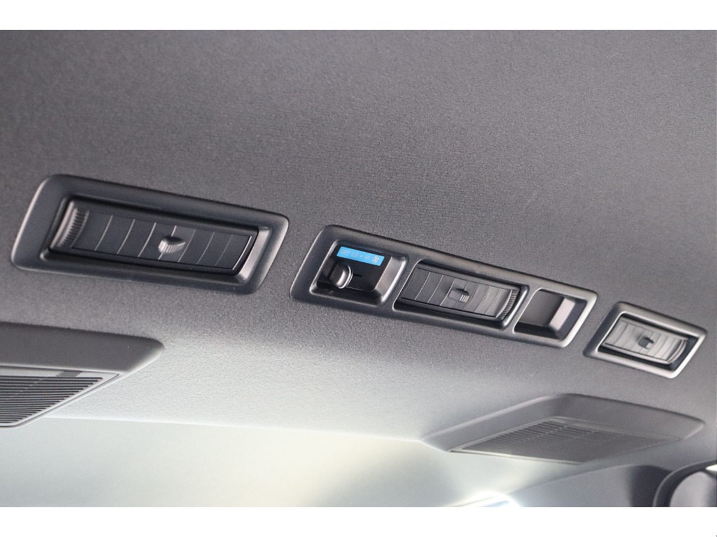 トヨタ ハイエースバン(42枚目)